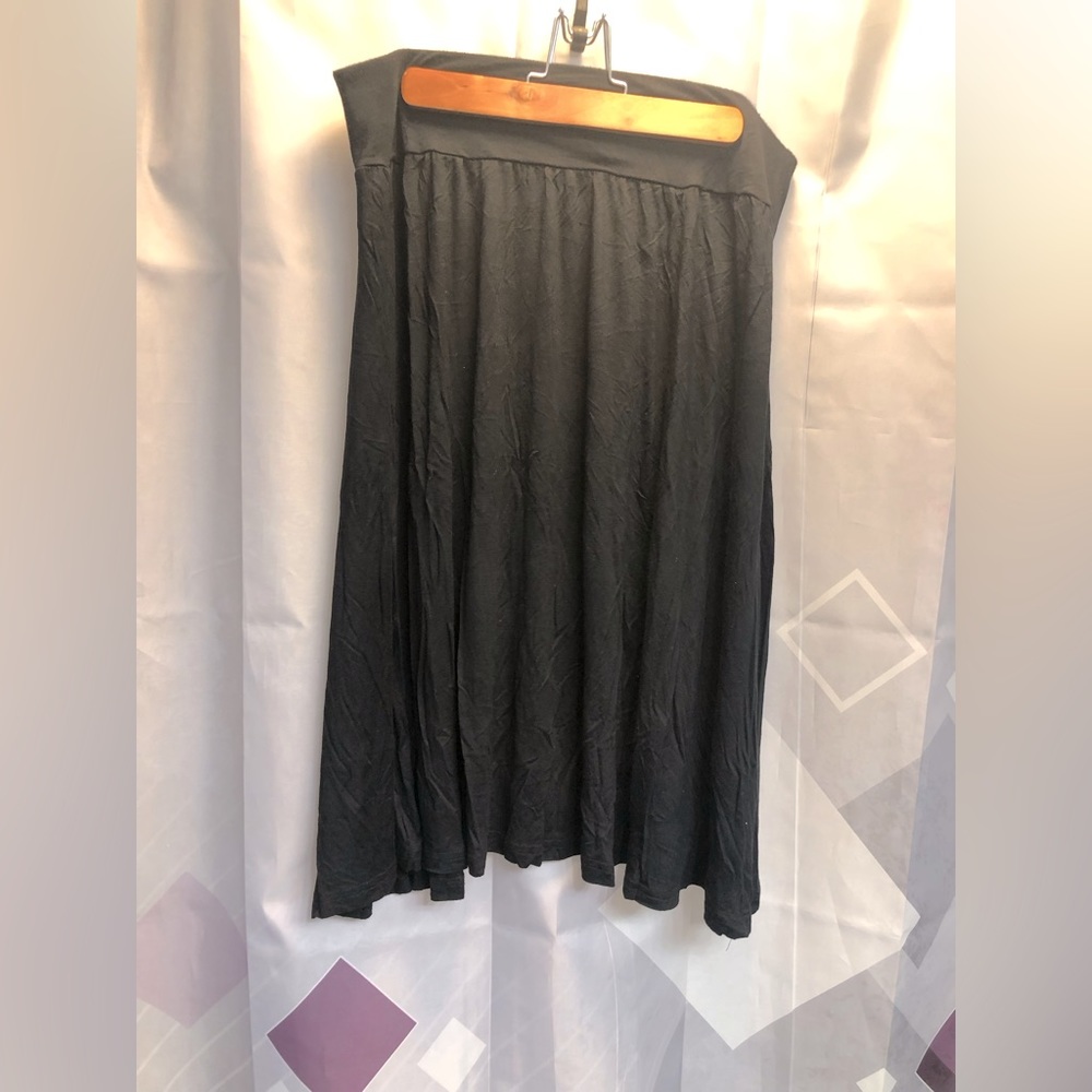 Serra Black Midi Skirt